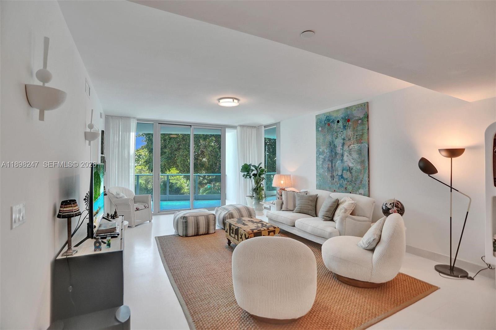 GROVENOR HOUSE CONDO - Residential