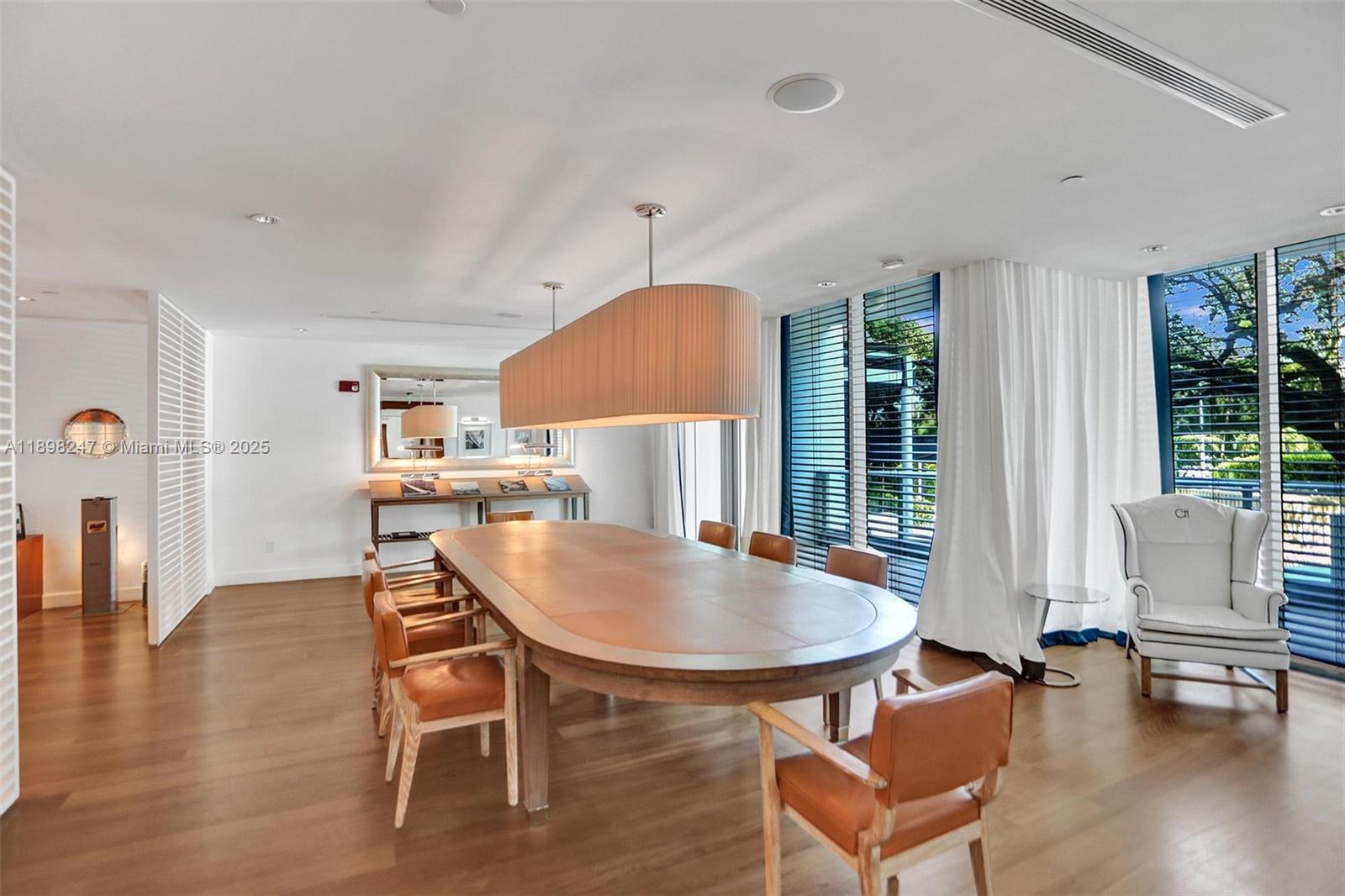 GROVENOR HOUSE CONDO - Residential