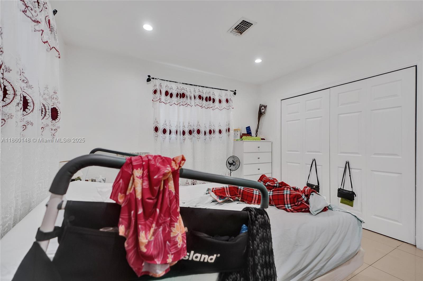 NAVARRO SUB - Residential