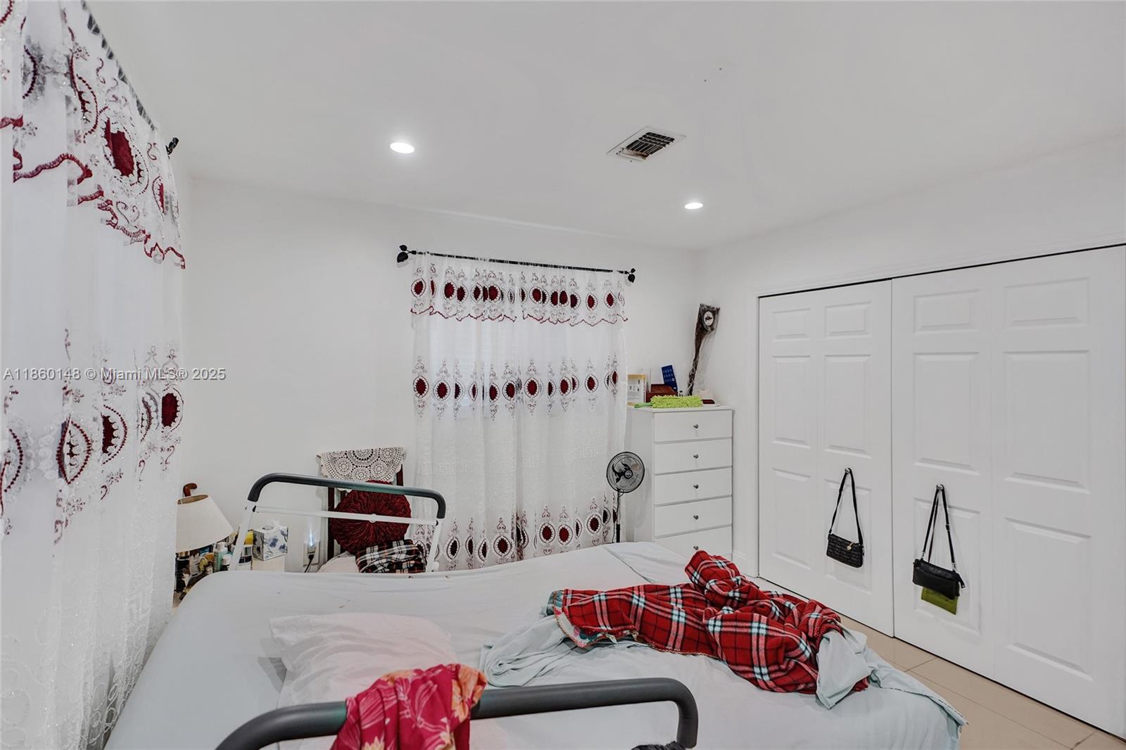 NAVARRO SUB - Residential