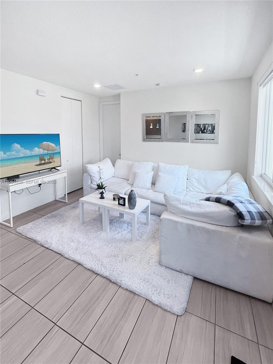 6416 NW 102nd Ct 304