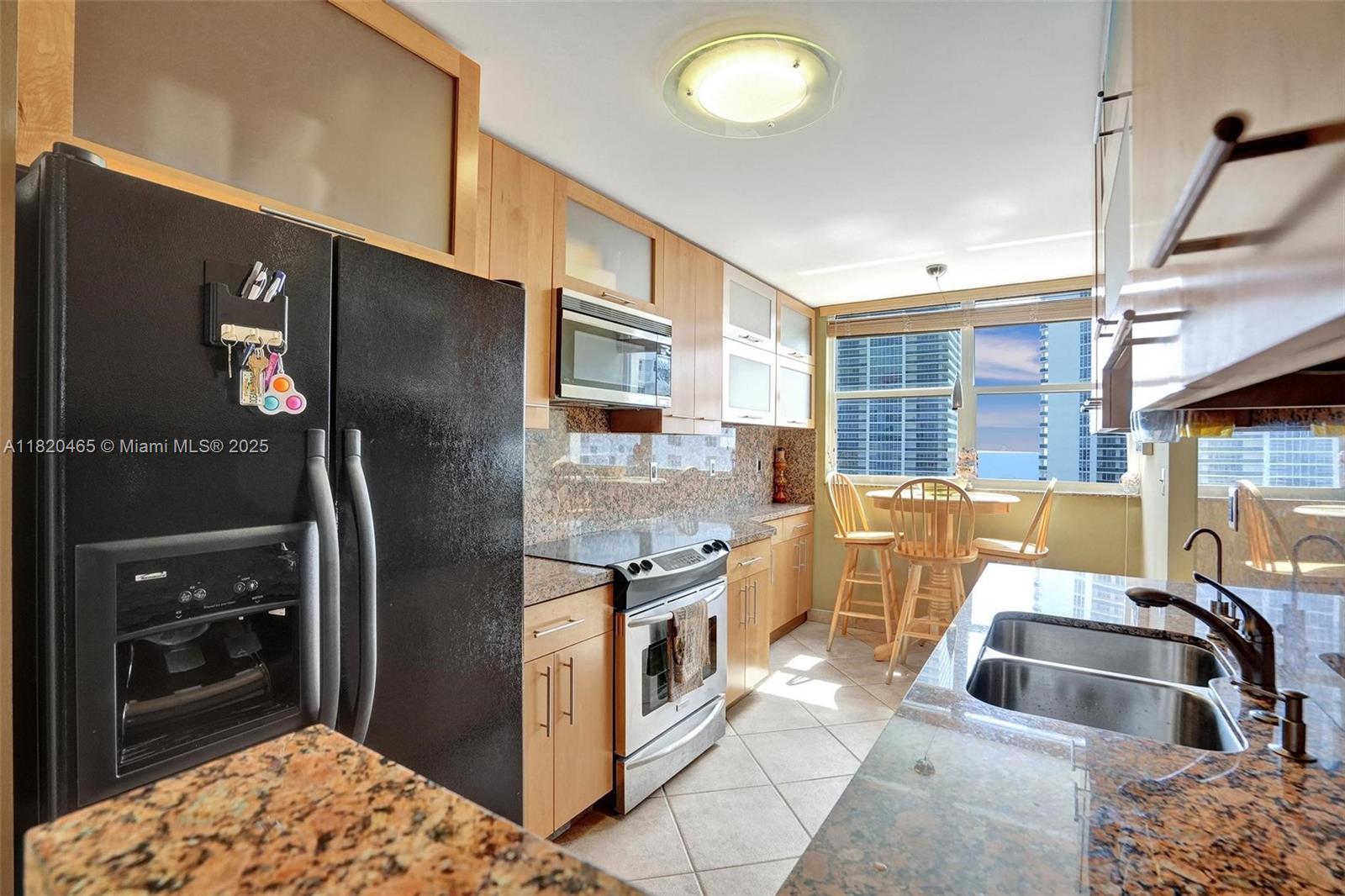 1833 S Ocean Dr 1402