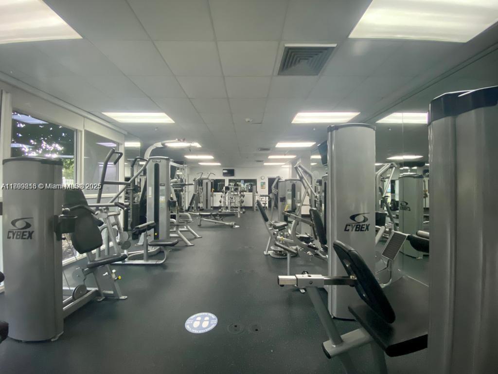 MADISON DOWNTOWN CONDO - Residential Lease