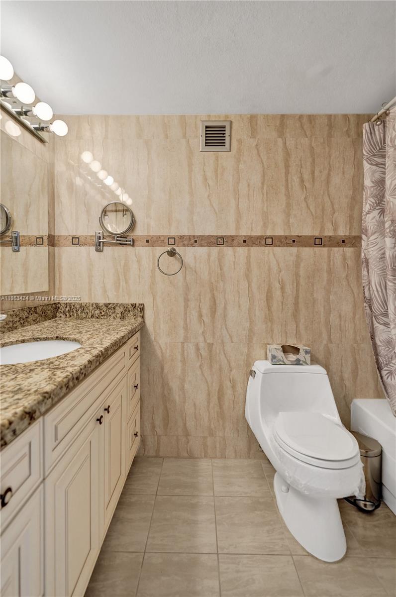 CRYSTAL TOWER INC CONDO - Residential