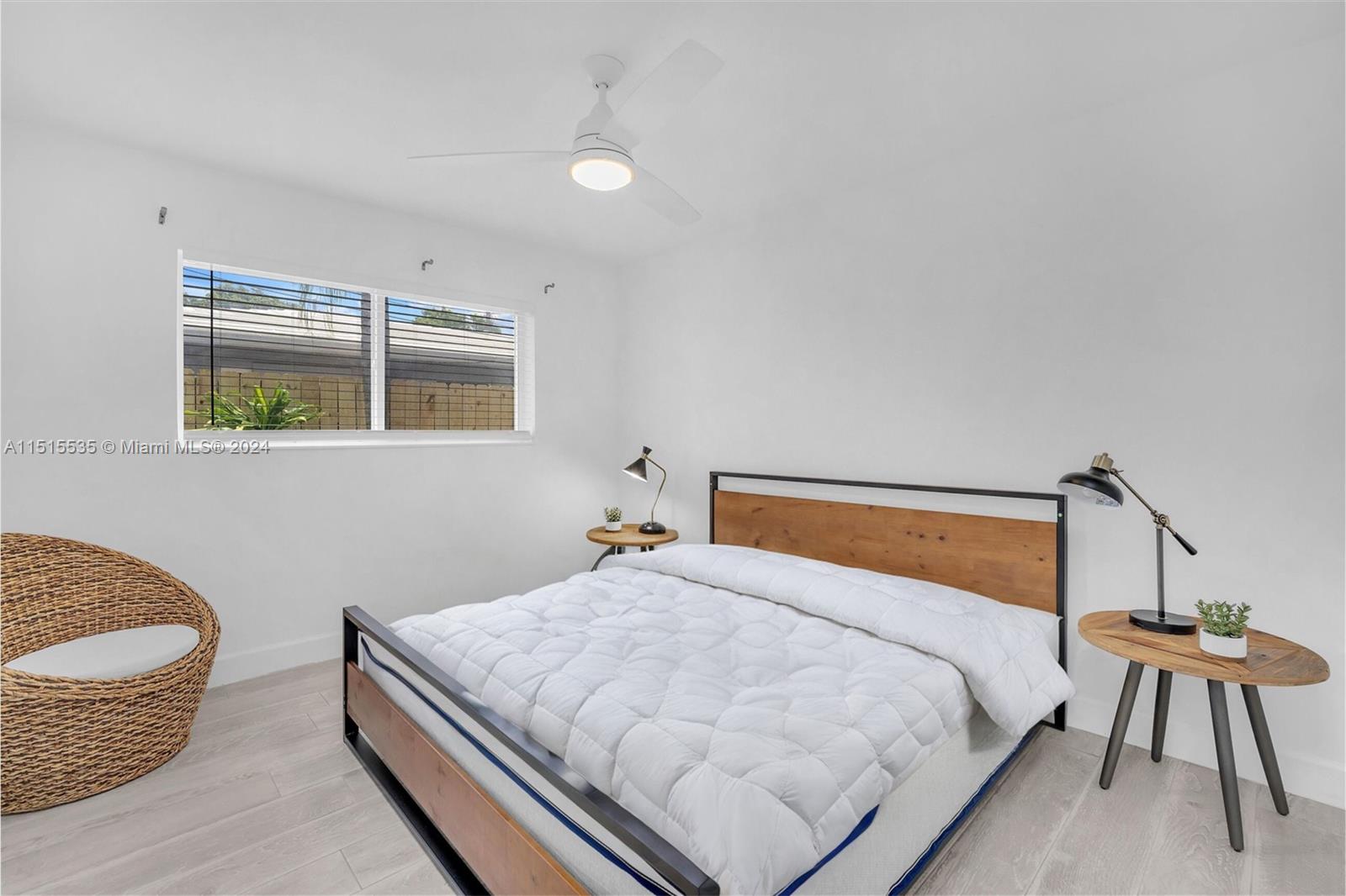 CORAL RIDGE ISLES - Residential Lease