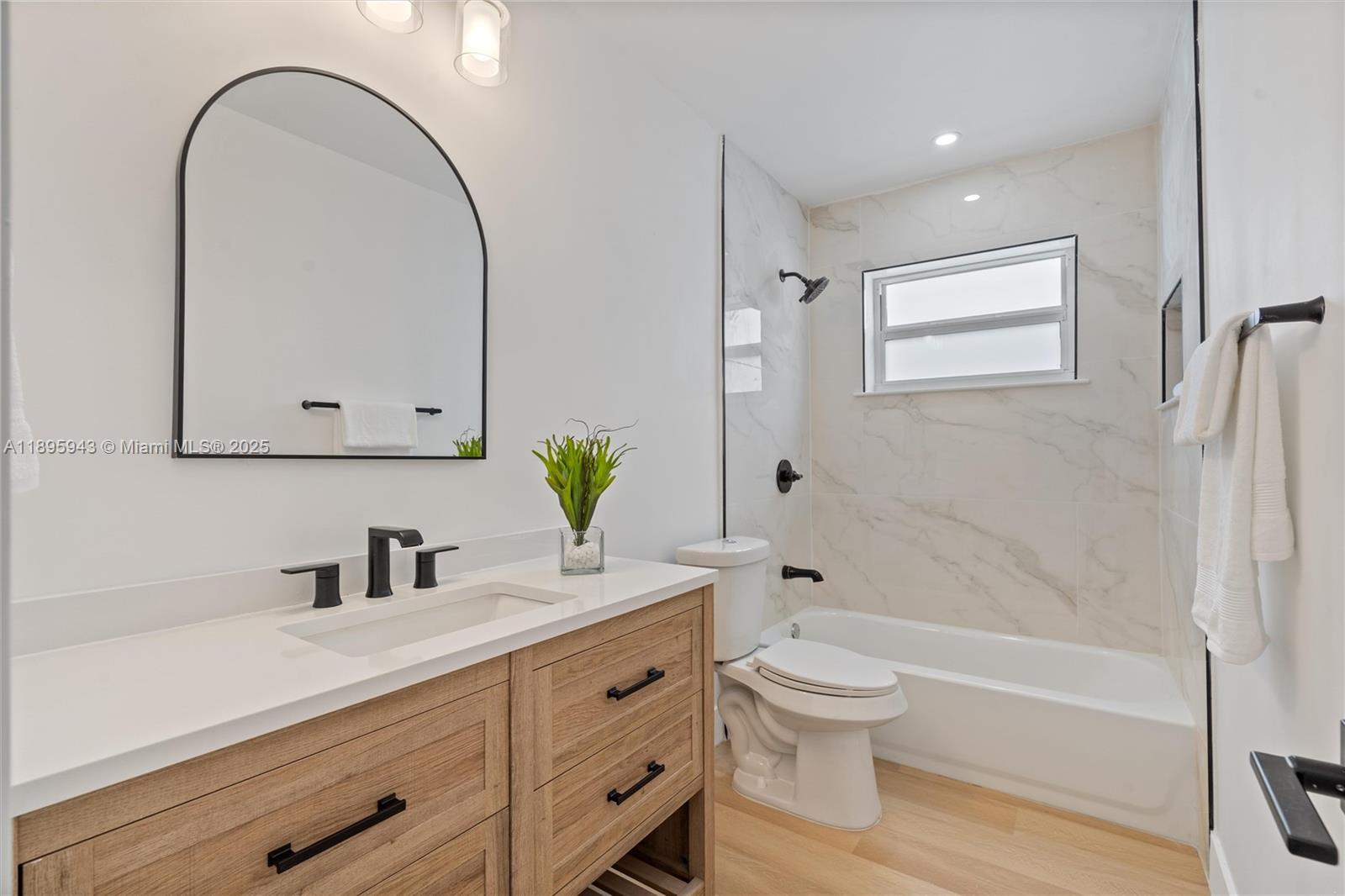 FAIRFAX BROLLIAR ADD SEC - Residential