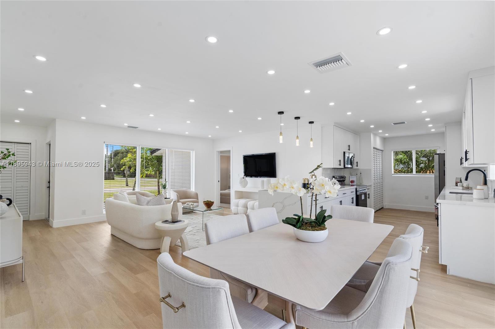 FAIRFAX BROLLIAR ADD SEC - Residential