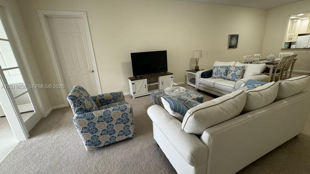 19 W Harbour Isle Dr W 201