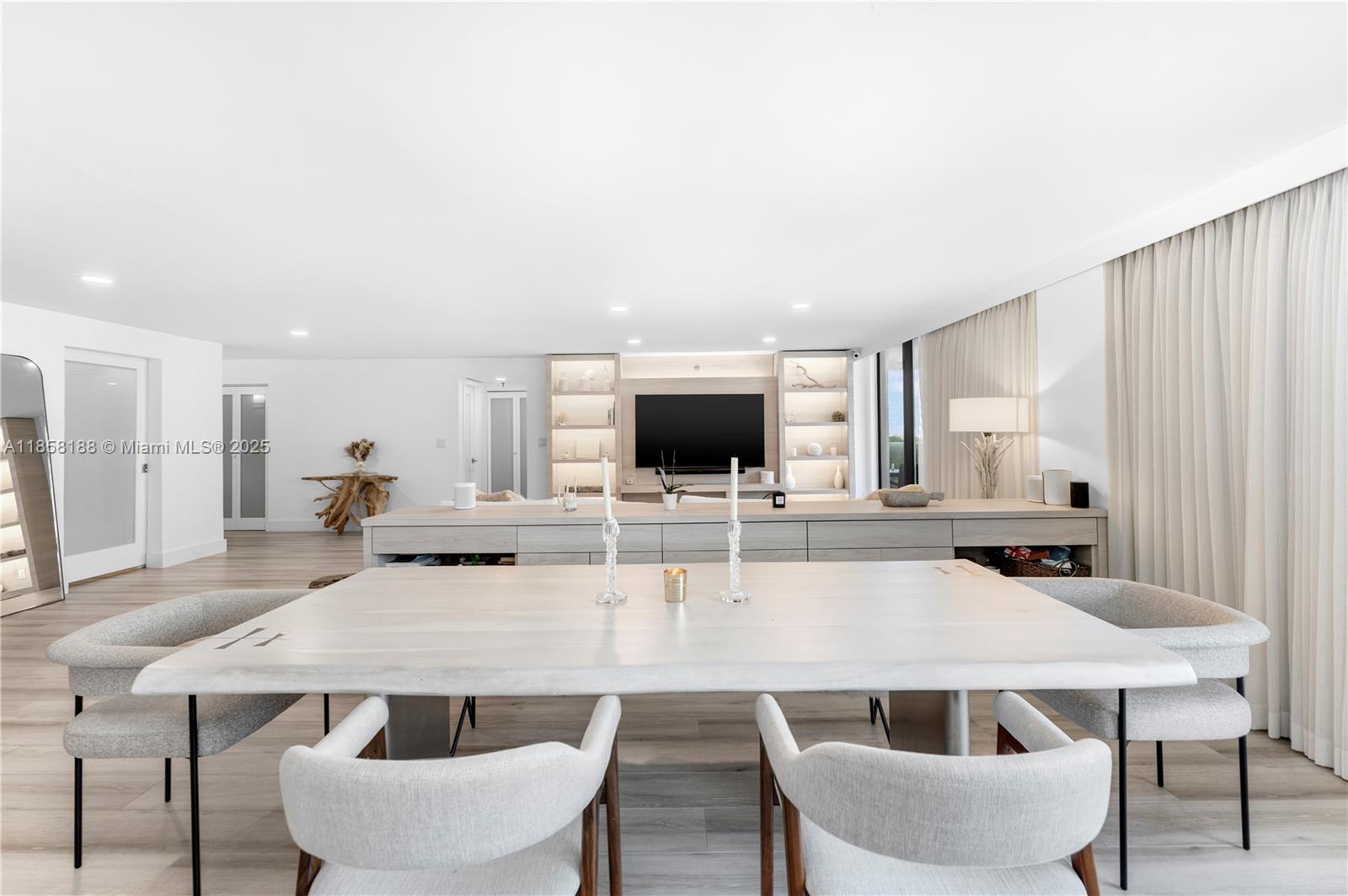 THE RIVIERA CONDO - Residential Lease