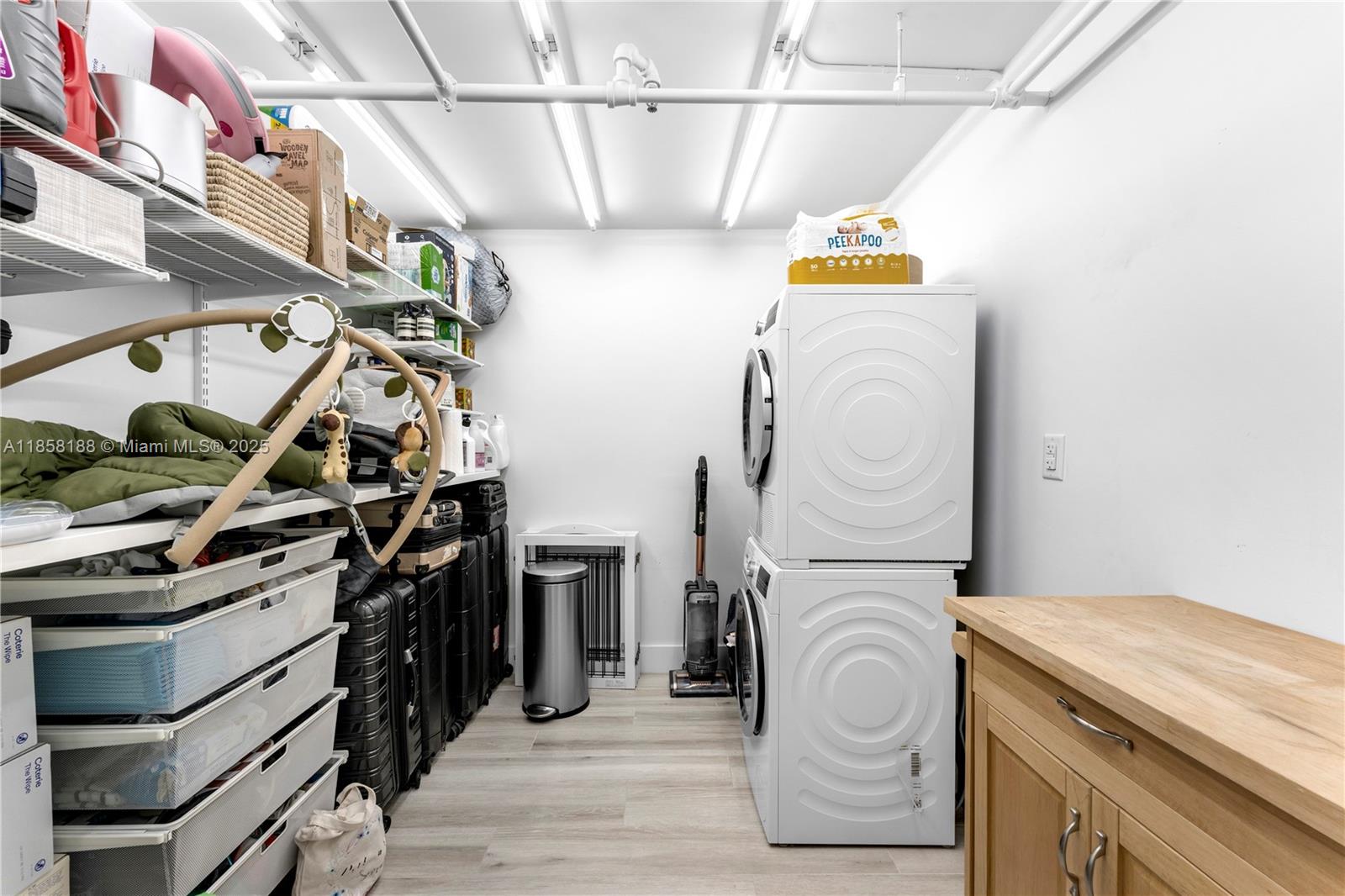 THE RIVIERA CONDO - Residential Lease