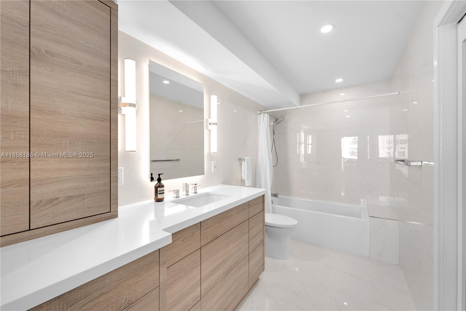 THE RIVIERA CONDO - Residential Lease