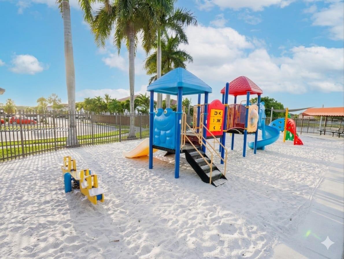 CARIBE LAKES PHASE II - Residential