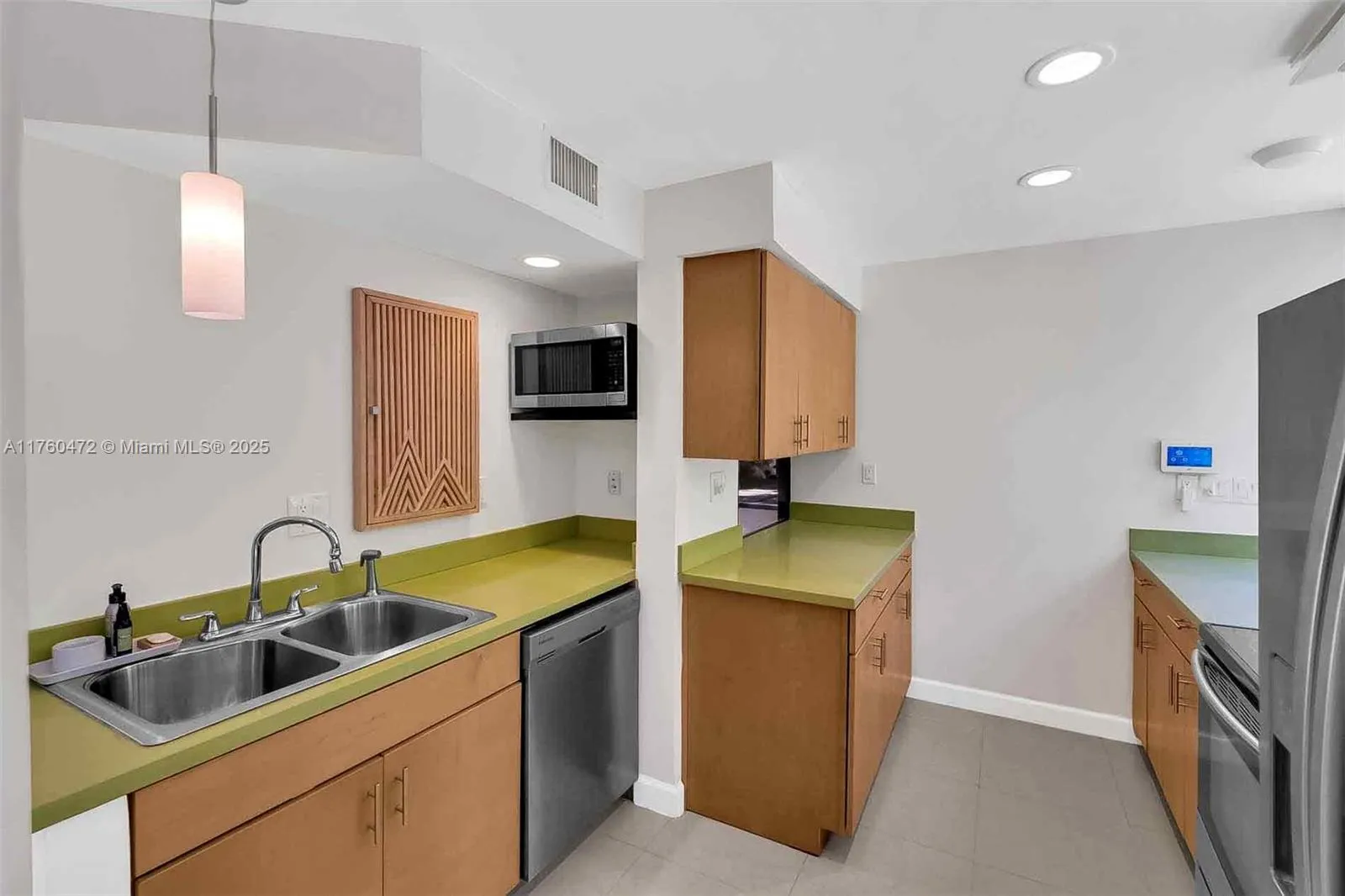 Pinecrest, Florida 33156, United States, 3 Bedrooms Bedrooms, ,3 BathroomsBathrooms,Residential,Active,85462