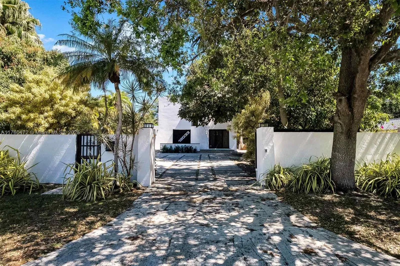 Pinecrest, Florida 33156, United States, 3 Bedrooms Bedrooms, ,3 BathroomsBathrooms,Residential,Active,85462