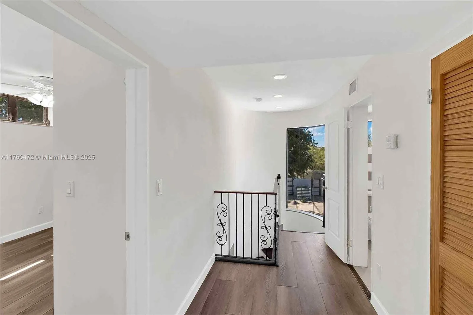 Pinecrest, Florida 33156, United States, 3 Bedrooms Bedrooms, ,3 BathroomsBathrooms,Residential,Active,85462