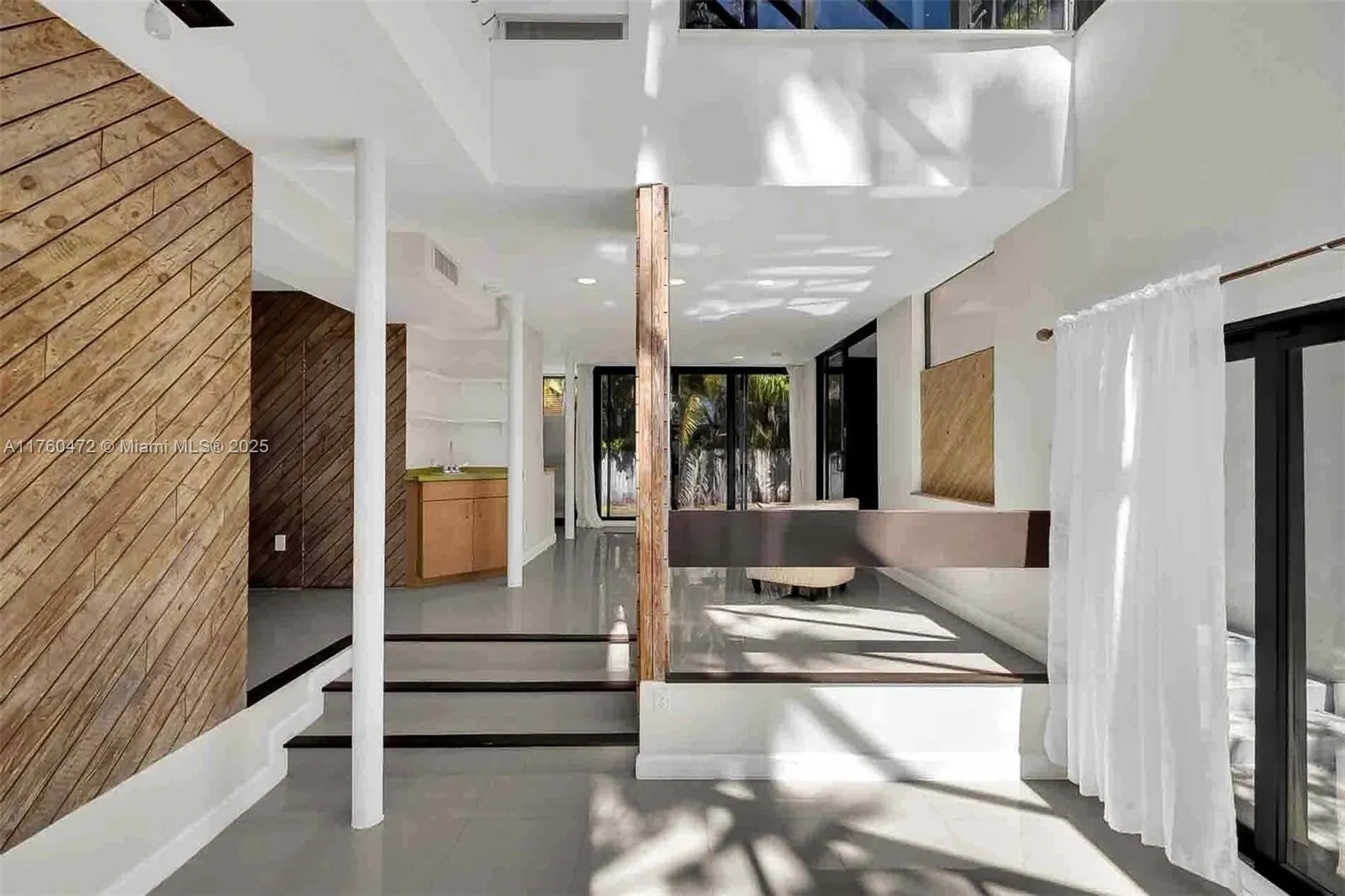 Pinecrest, Florida 33156, United States, 3 Bedrooms Bedrooms, ,3 BathroomsBathrooms,Residential,Active,85462