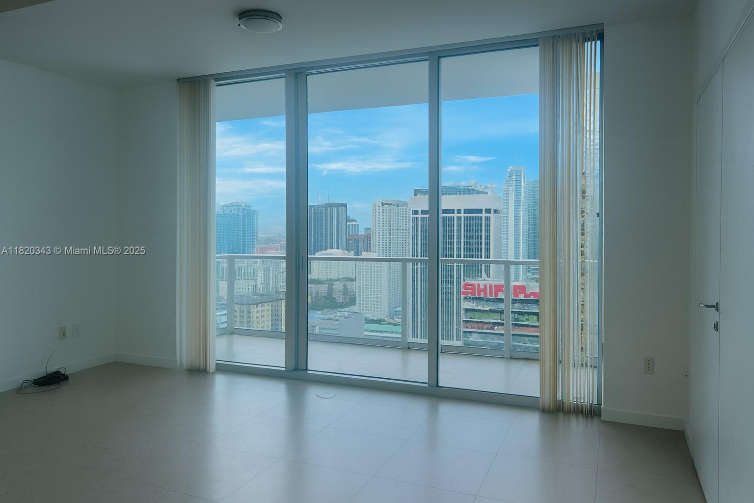 300 S Biscayne Blvd T-2803