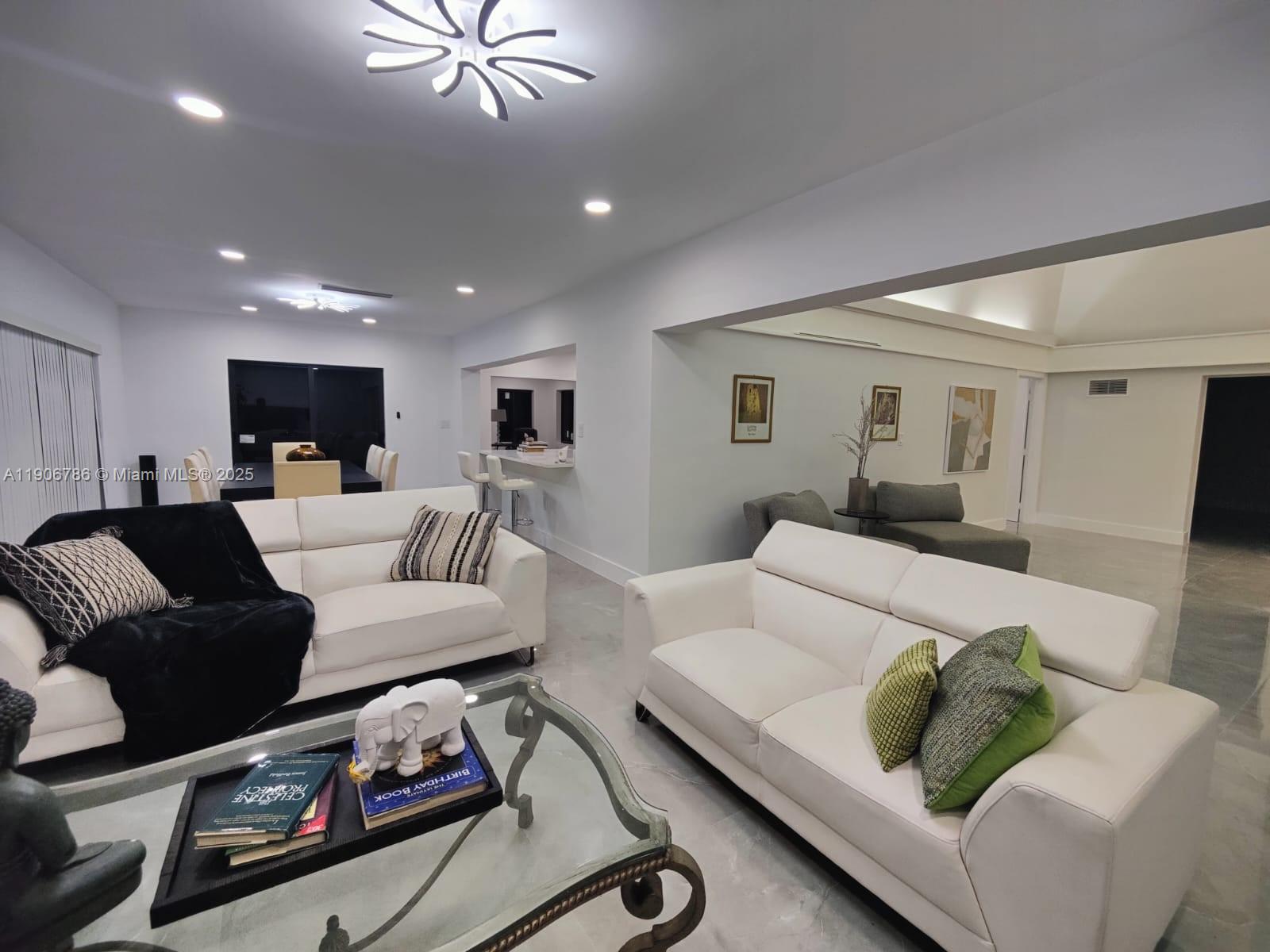 WOODLANDS SEC SIX - Residential Lease