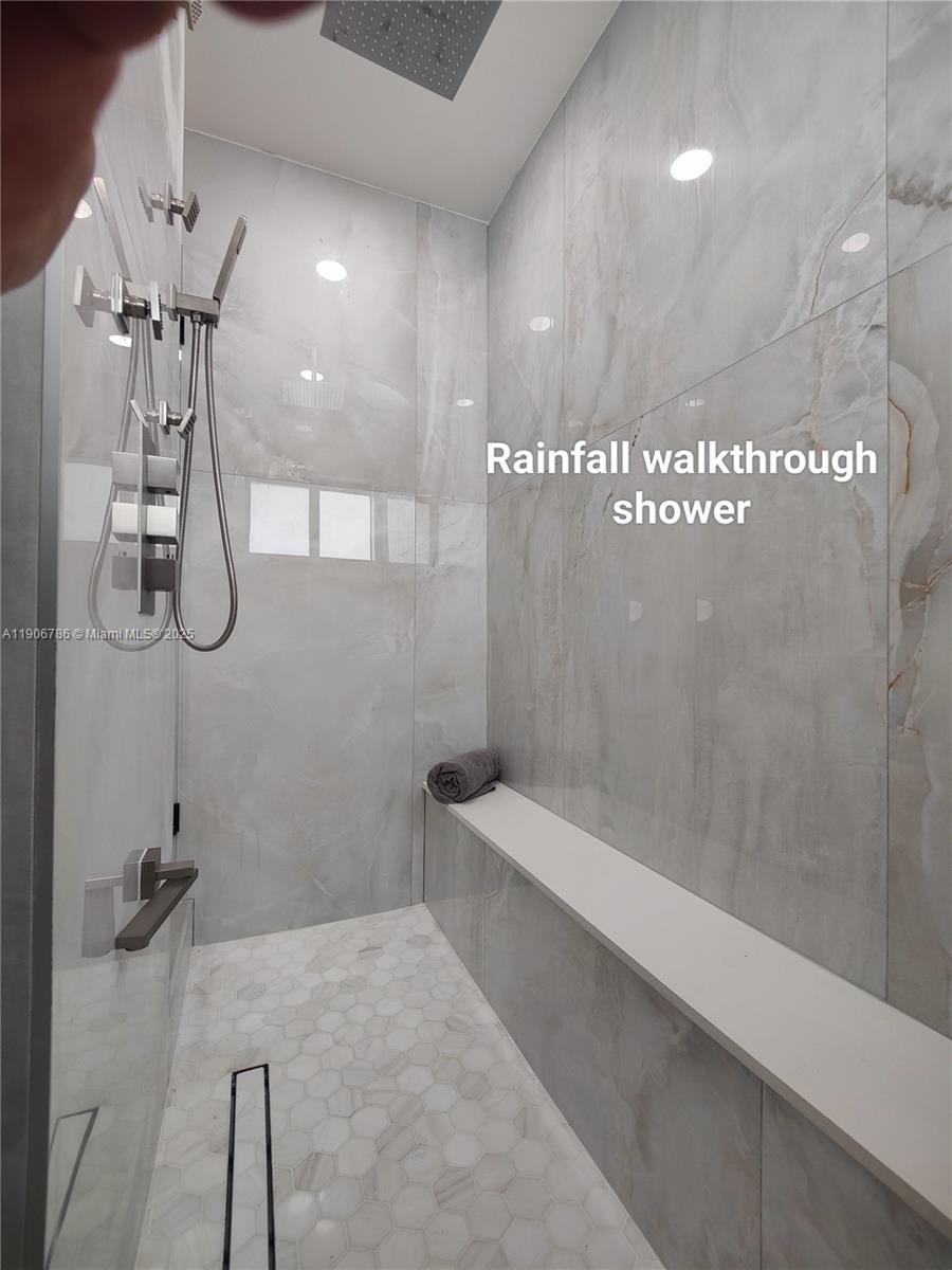 WOODLANDS SEC SIX - Residential Lease