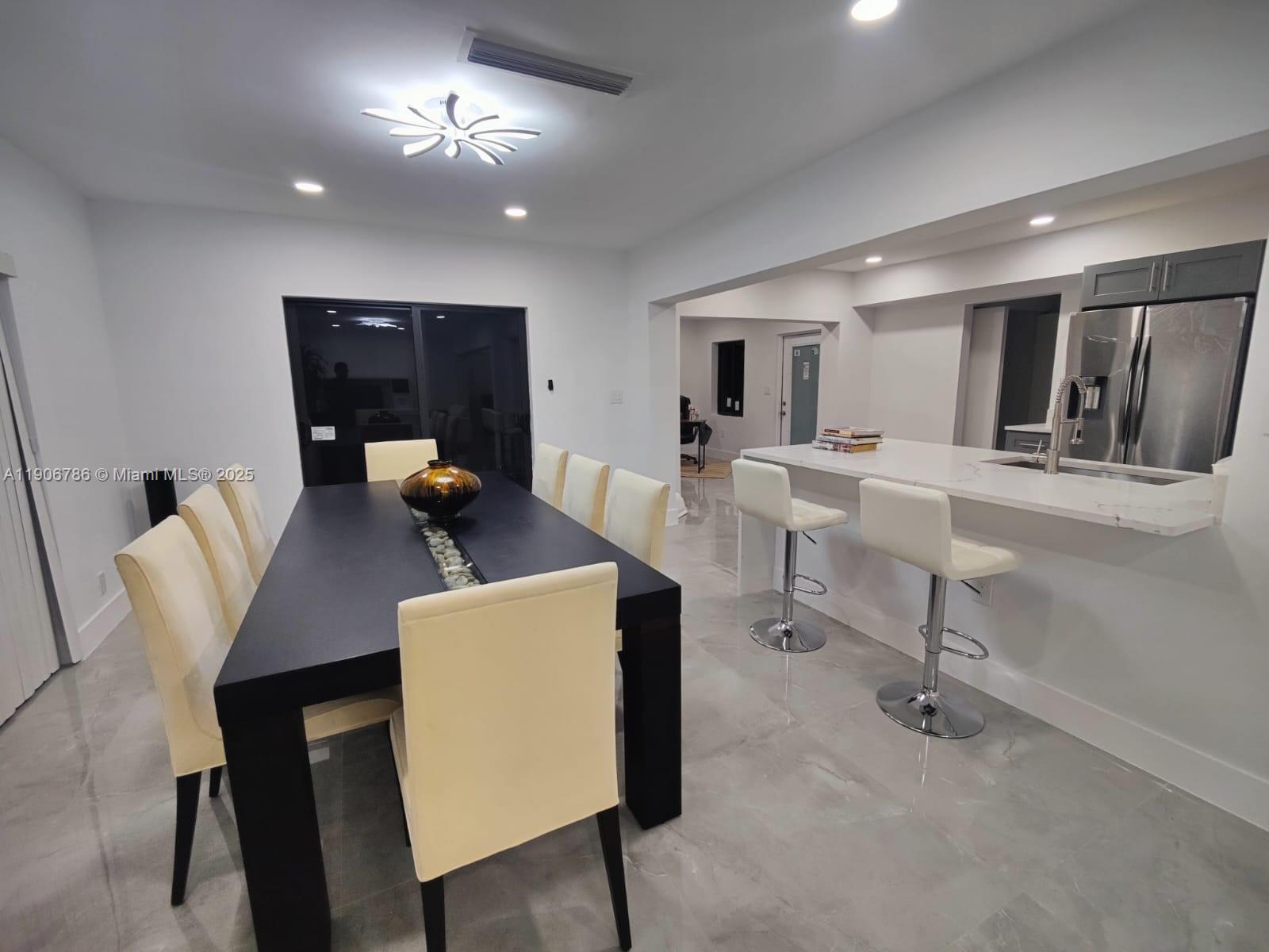 WOODLANDS SEC SIX - Residential Lease