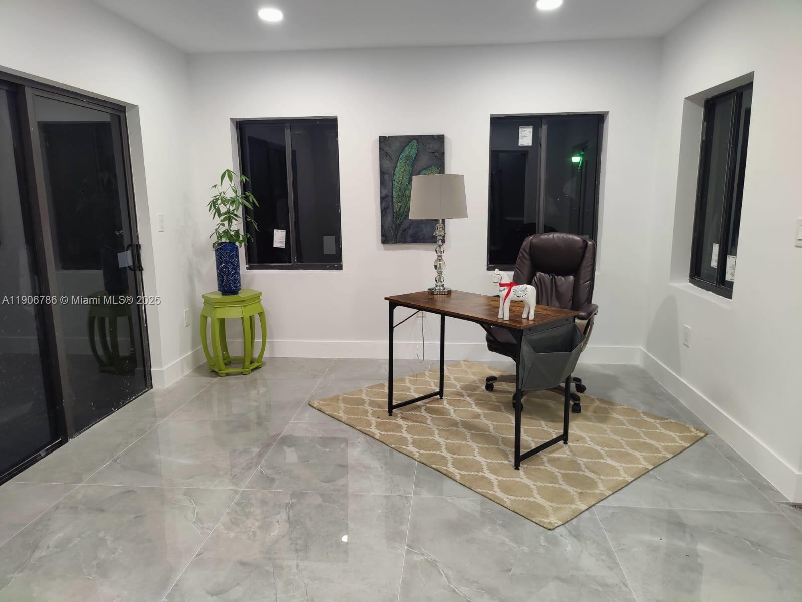 WOODLANDS SEC SIX - Residential Lease