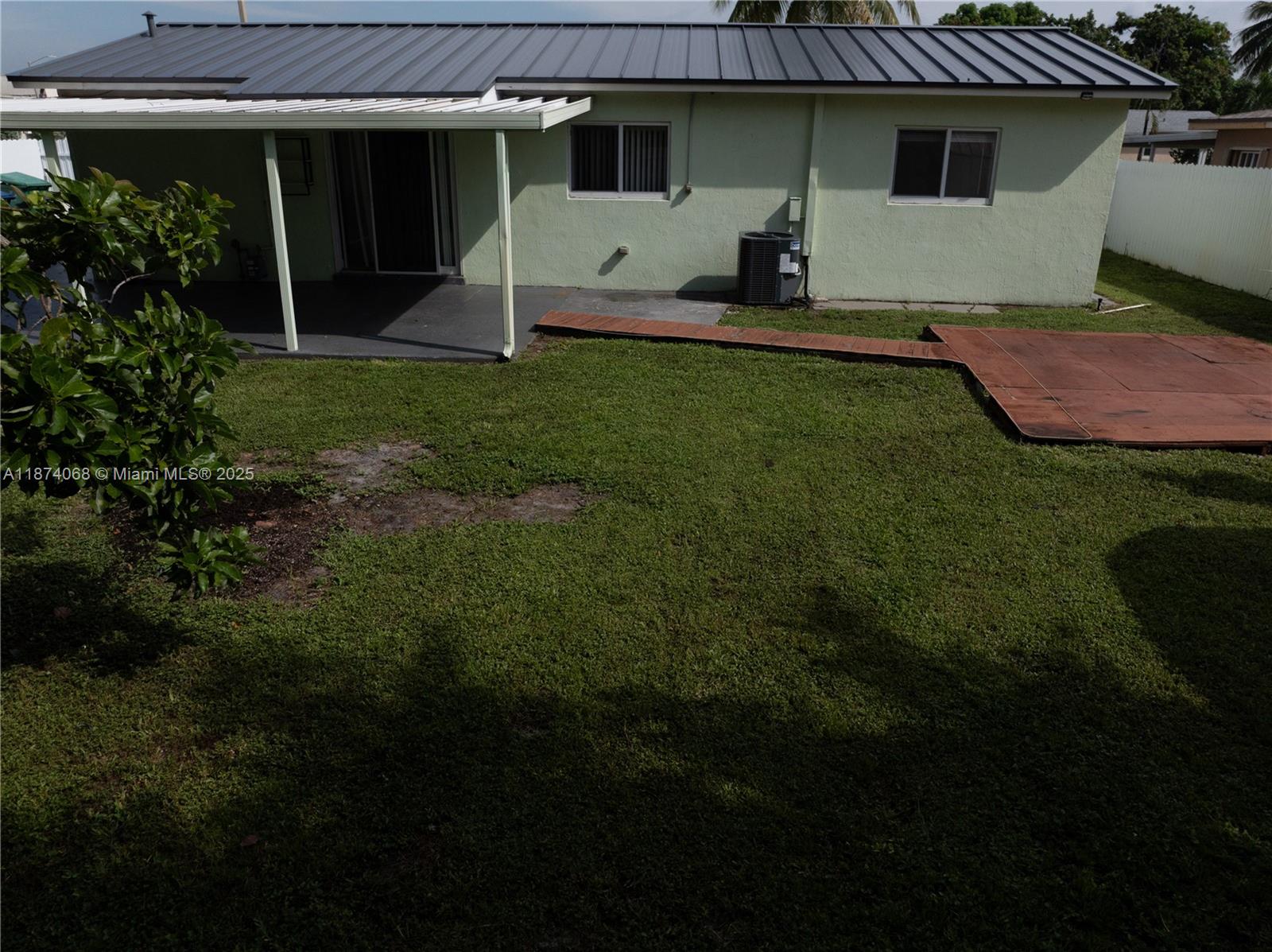 CAROL CITY GDNS 1ST ADDN - Residential