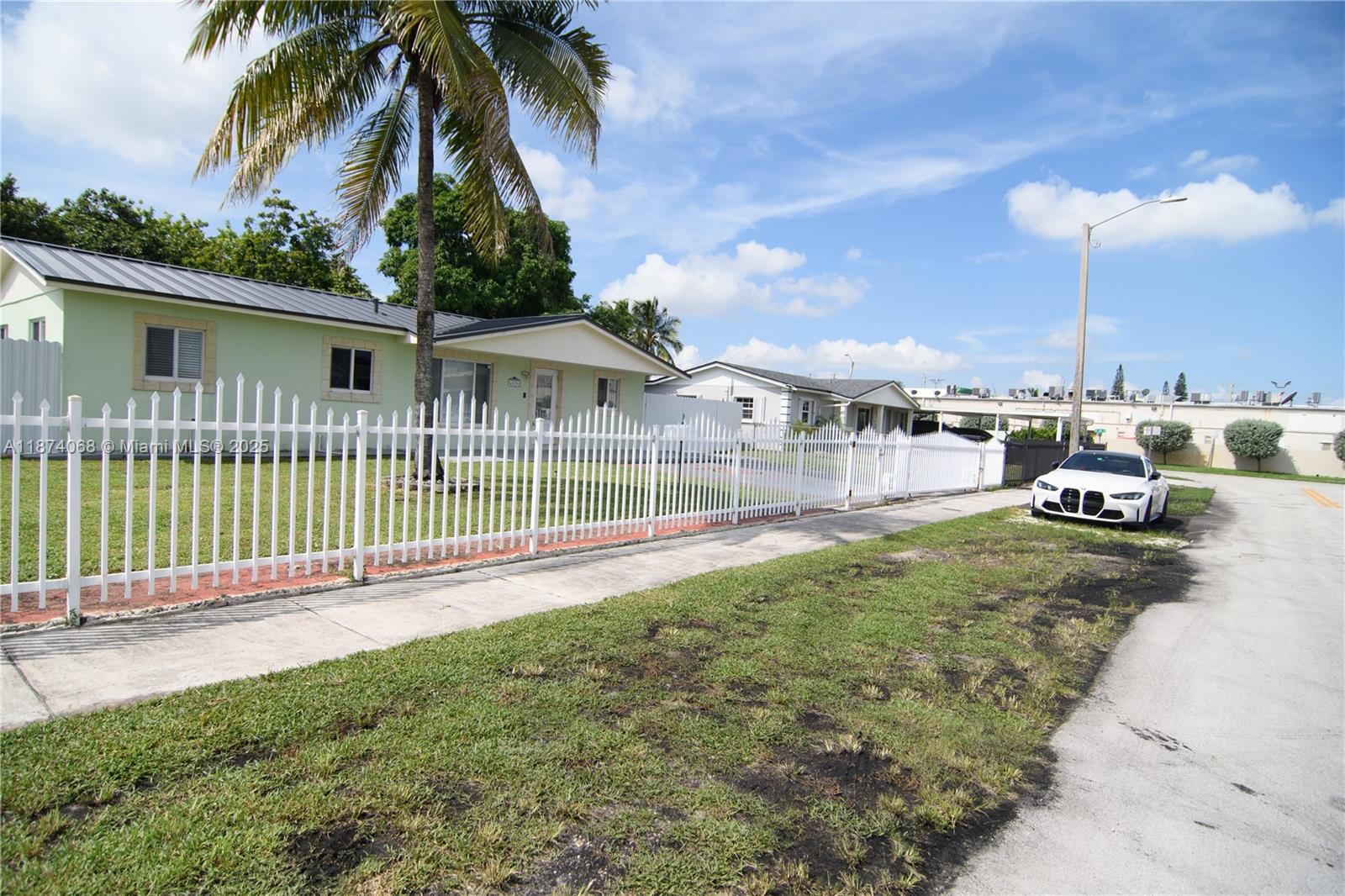 CAROL CITY GDNS 1ST ADDN - Residential