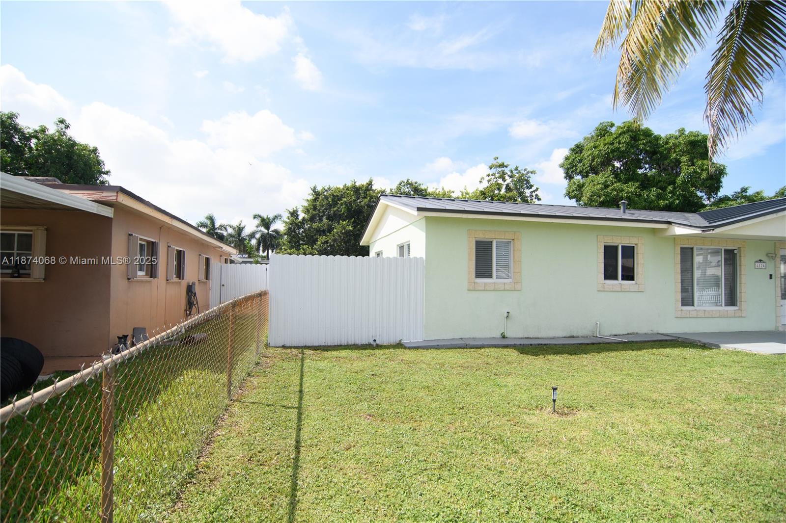 CAROL CITY GDNS 1ST ADDN - Residential