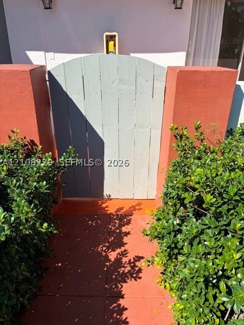 3200 Coral Springs Dr