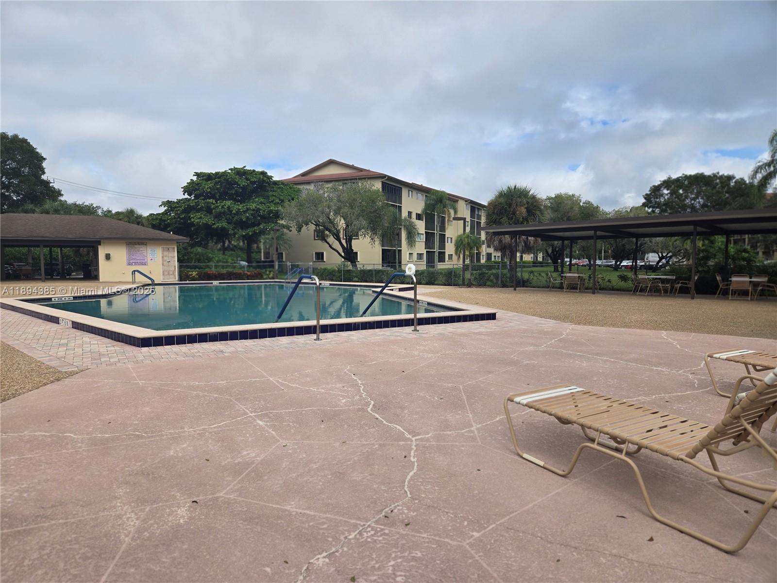 SUFFOLK AT CENTURY VILLAG - Residential