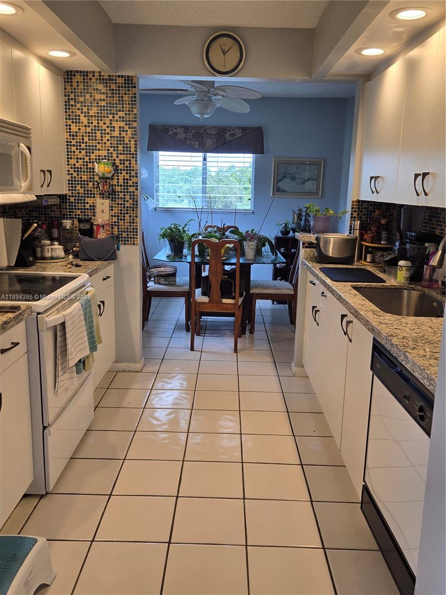 1001 SW 141st Ave 412K