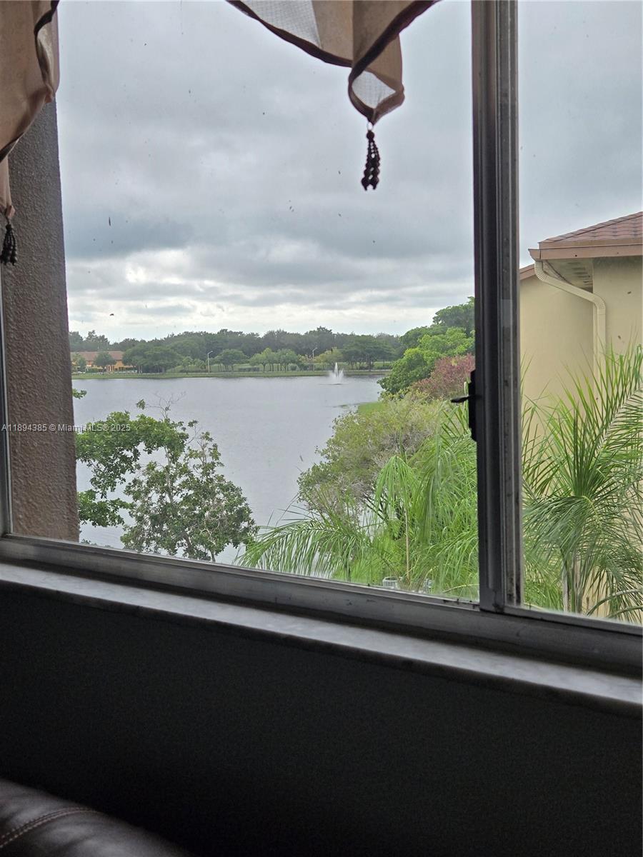 SUFFOLK AT CENTURY VILLAG - Residential