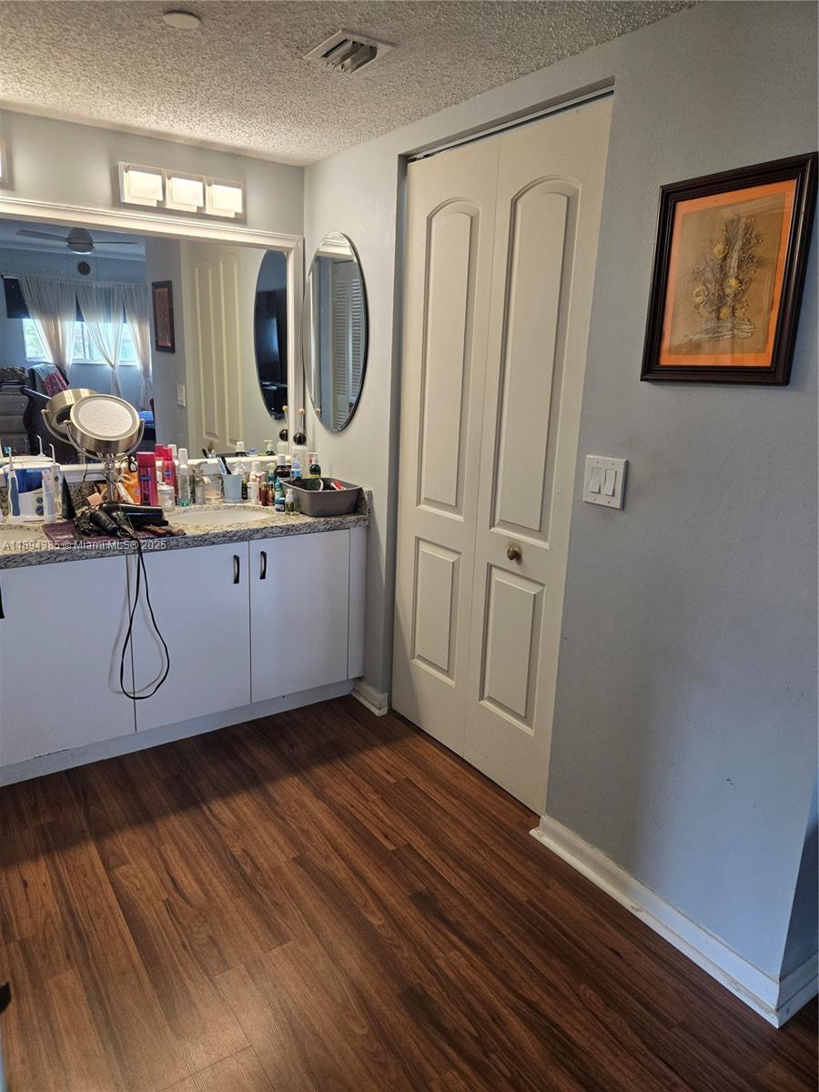 SUFFOLK AT CENTURY VILLAG - Residential