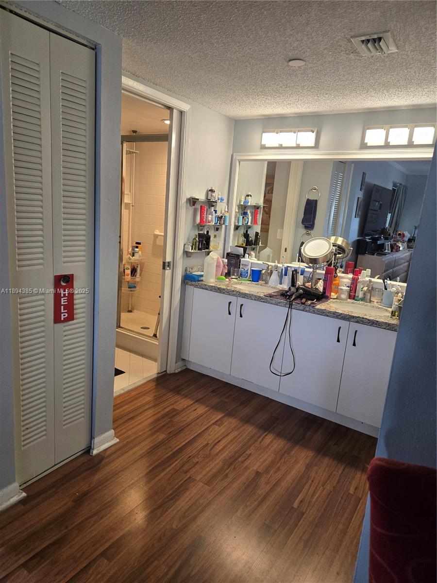 SUFFOLK AT CENTURY VILLAG - Residential