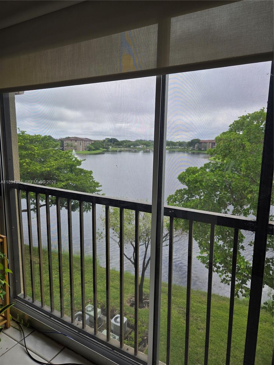 SUFFOLK AT CENTURY VILLAG - Residential