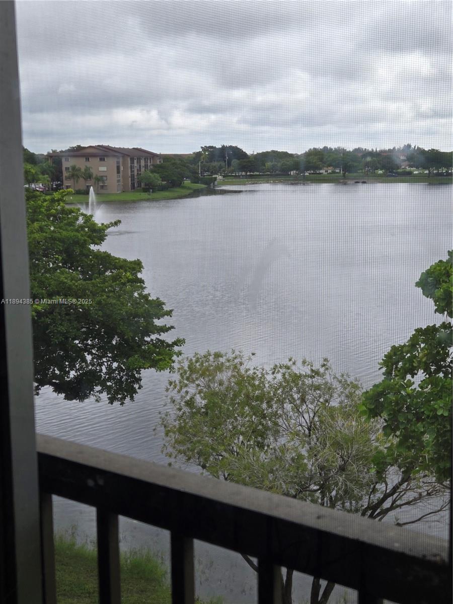 SUFFOLK AT CENTURY VILLAG - Residential