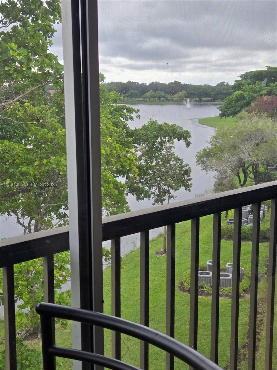 SUFFOLK AT CENTURY VILLAG - Residential