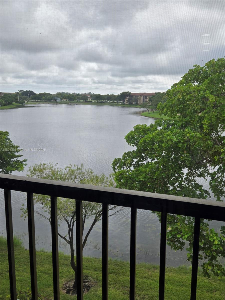 SUFFOLK AT CENTURY VILLAG - Residential