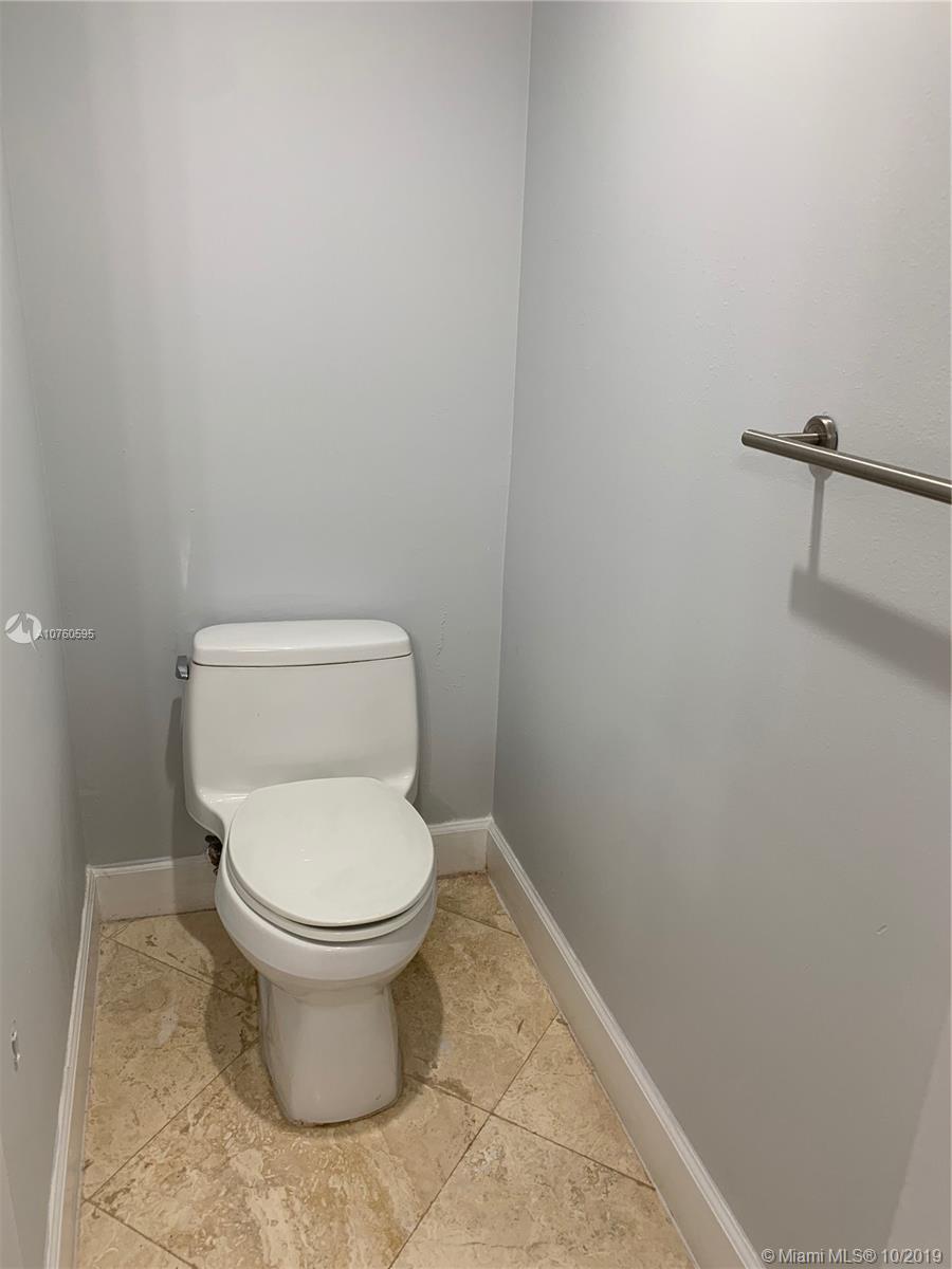 THE WAVERLY AT SOUTH BEAC - Residential Lease