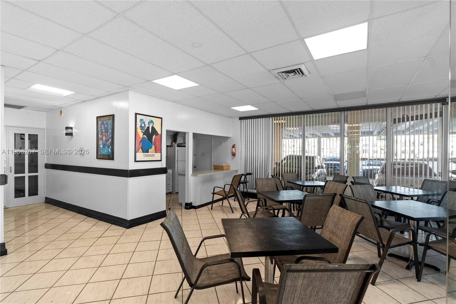 TRAFALGAR TOWERS CONDOMIN - Residential