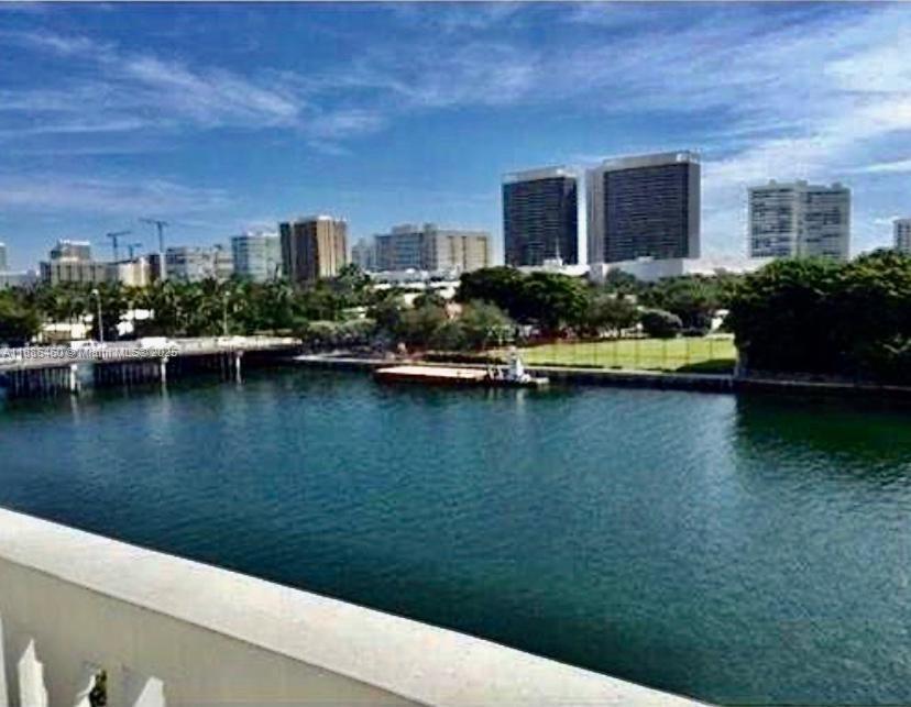 MANSARD CONDO - Residential Lease