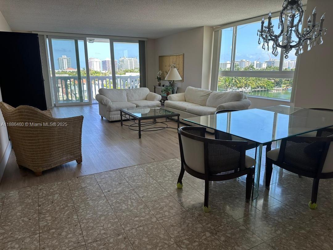 MANSARD CONDO - Residential Lease