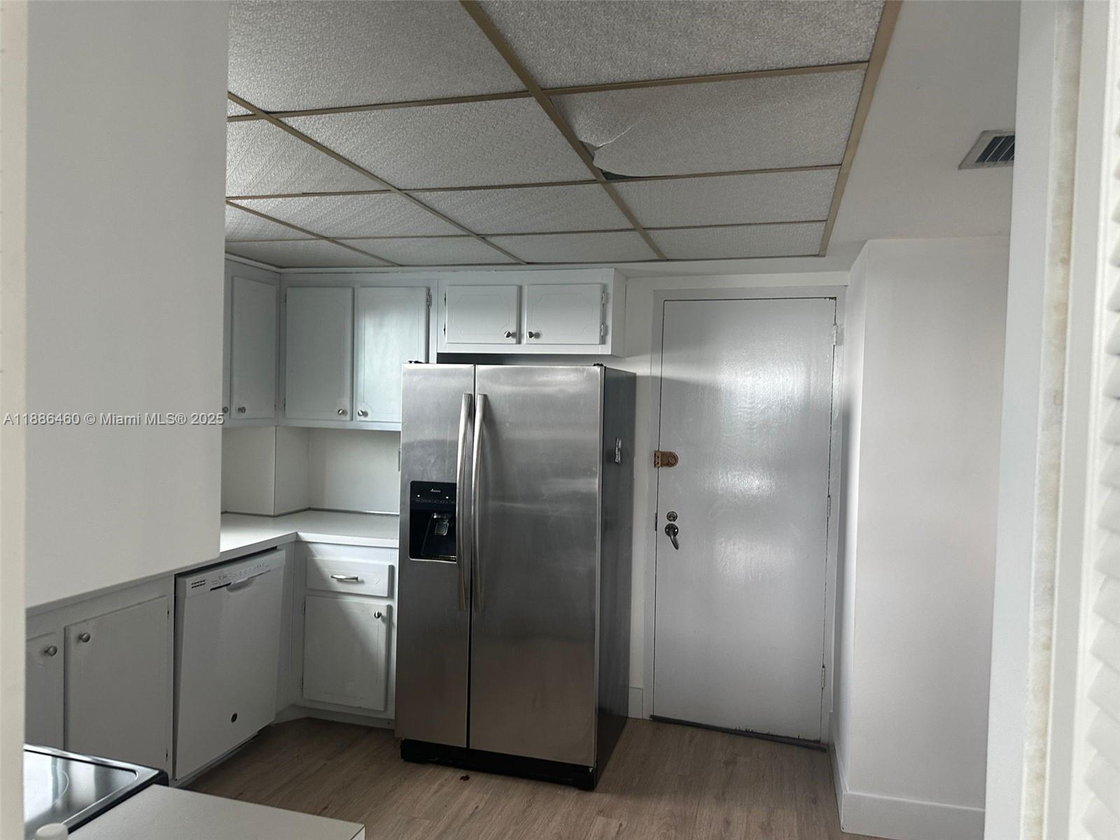 MANSARD CONDO - Residential Lease