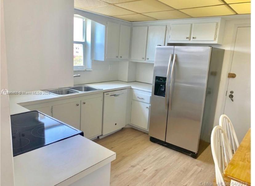 MANSARD CONDO - Residential Lease