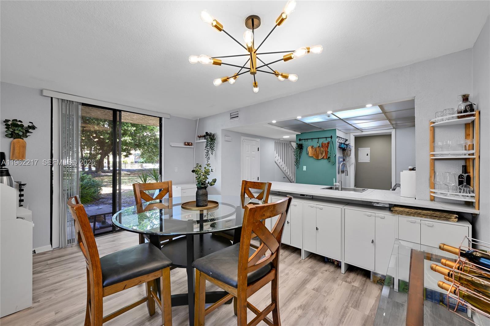 VISTA GARDENS I CONDO - Residential