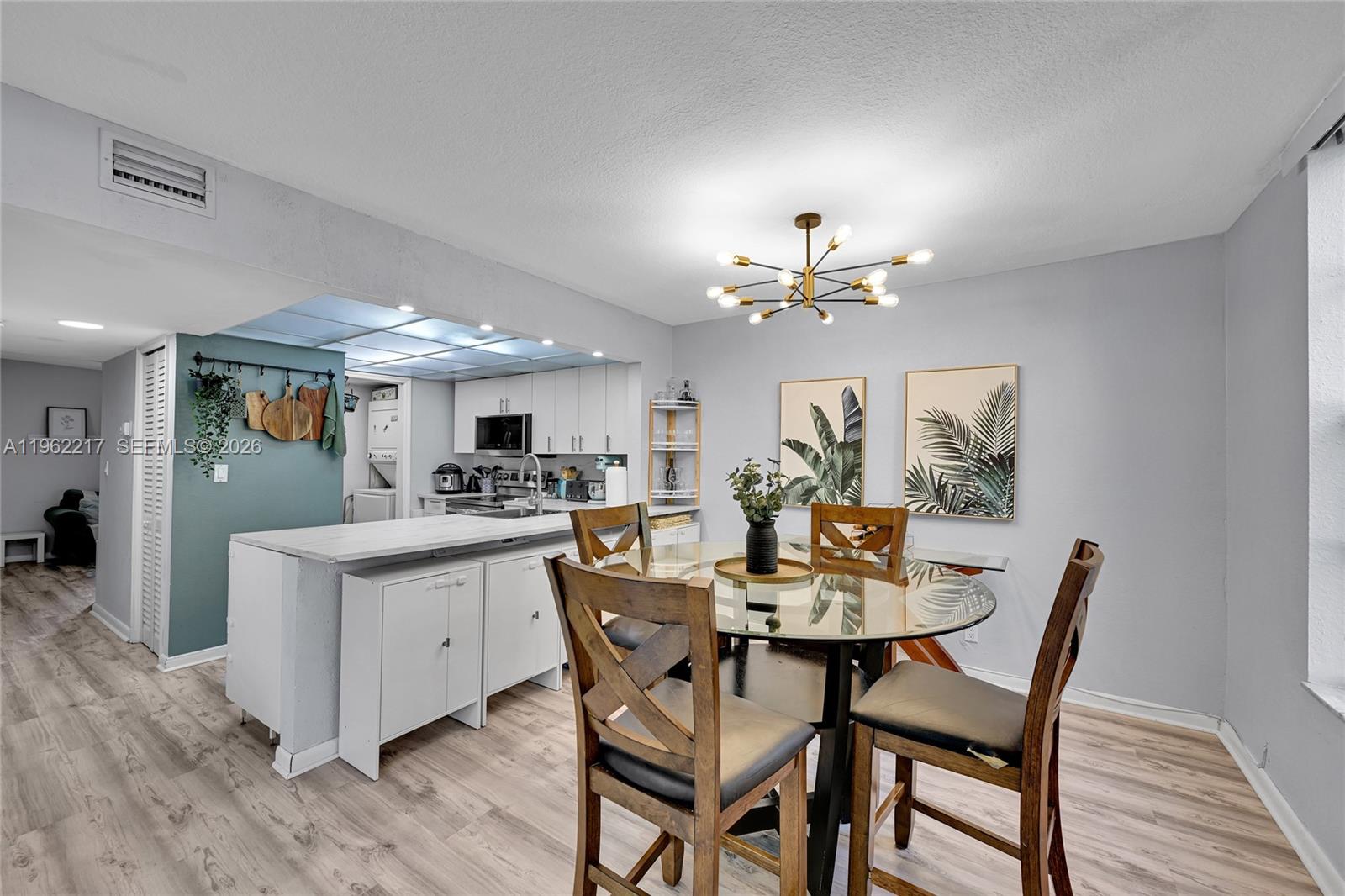 VISTA GARDENS I CONDO - Residential