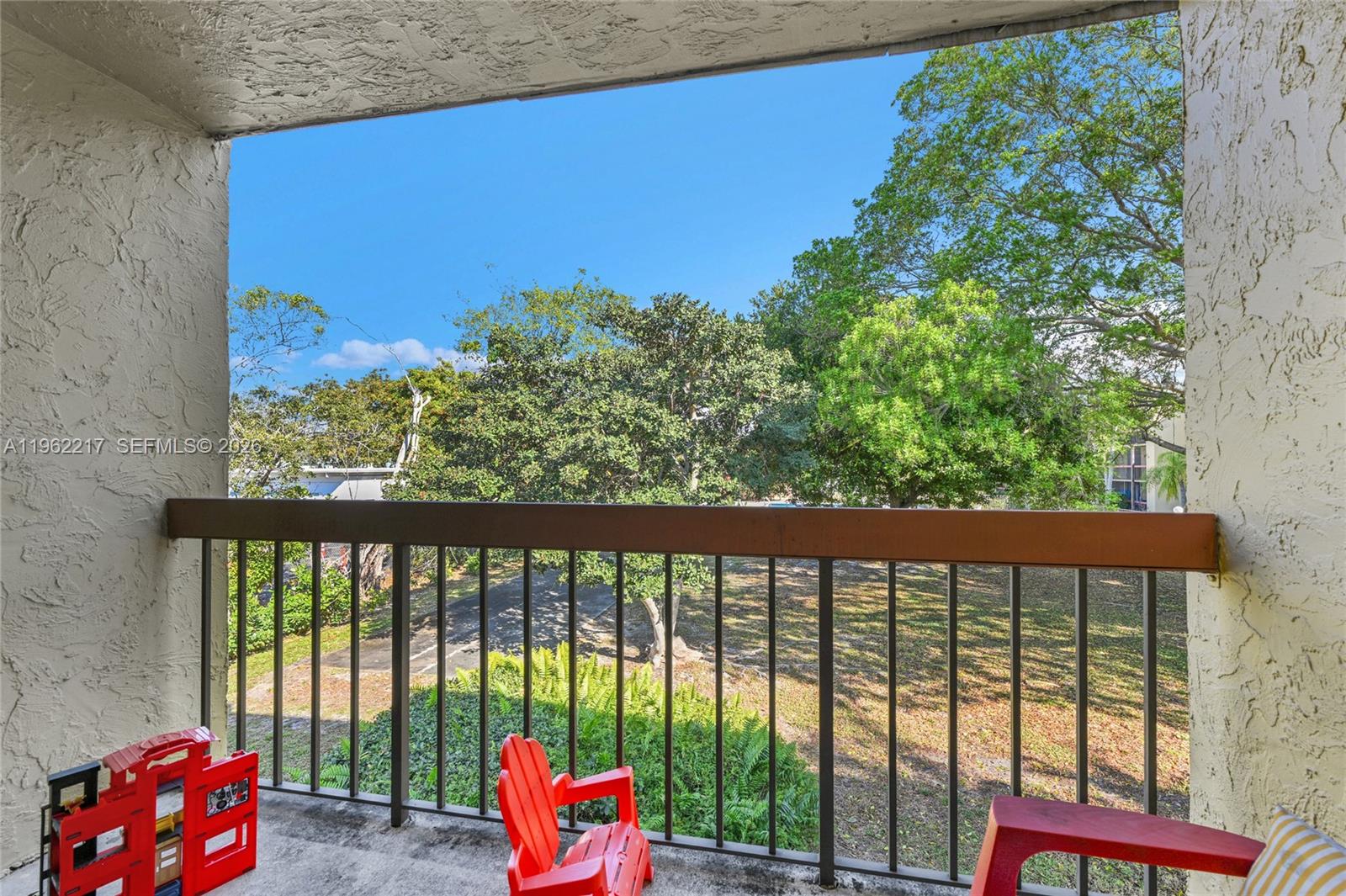 VISTA GARDENS I CONDO - Residential