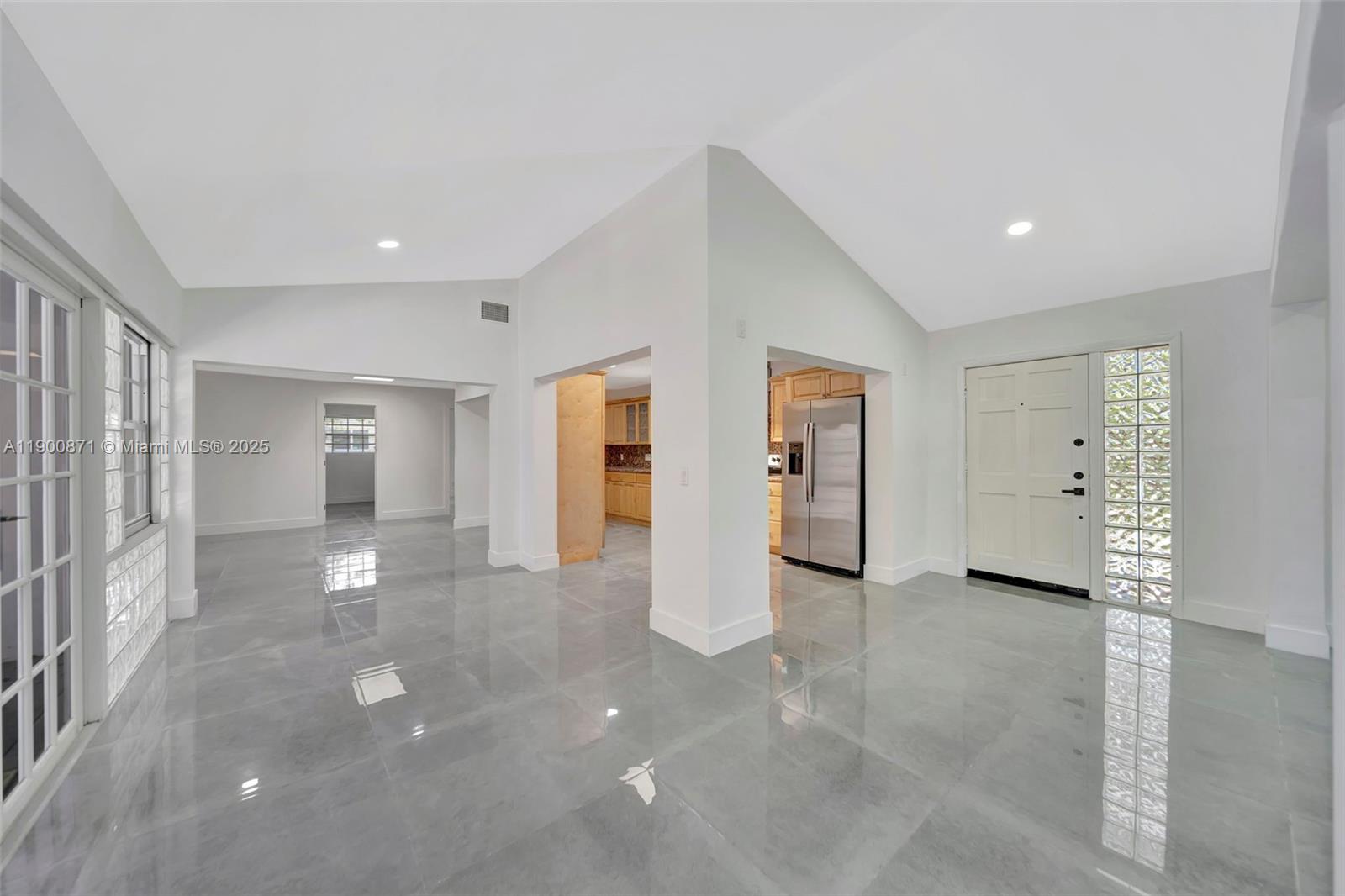 PICKWICK LAKE ESTATES SEC - Residential Lease