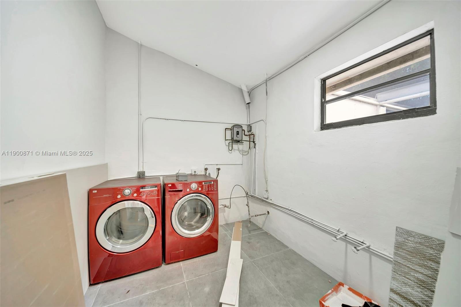 PICKWICK LAKE ESTATES SEC - Residential Lease