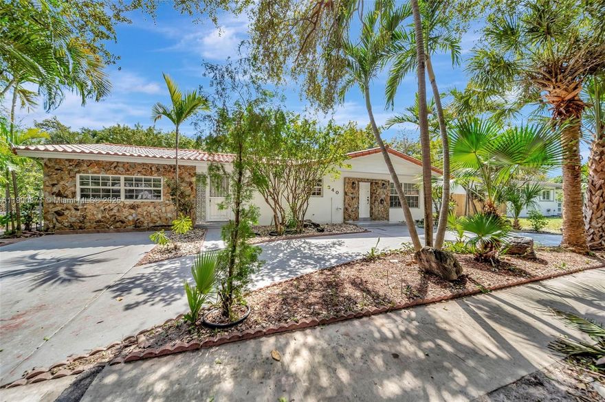 Welcome to 840 NE 182nd St, a beautifully updated and spacious 5-bed, 3-bath single-family, large sqft home in the heart of Pickwick, a peaceful secluded neighborhood. Private back yard with screened in pool, perfect to relax by. Spacious round driveway for ample parking.

Open-concept layout with ample natural light, large living & dining areas, wood cabinet kitchen with granite counters, stainless steel appliances and plenty of cabinet space. Ideal for families, this home features generous amount of bedrooms and a flexible floor plan.

Located in a quiet, residential neighborhood just minutes from shopping, schools, major highways, and the beach. Don’t miss out on this rare opportunity to rent a large home with a pool in one of North Miami Beach’s most desirable areas!